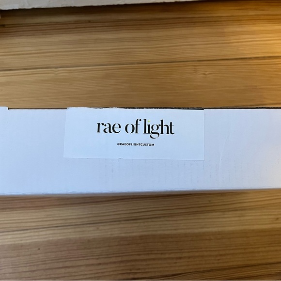 Rae of Light Bride to Be Pearl White Acrylic Handbag - Picture 7 of 7